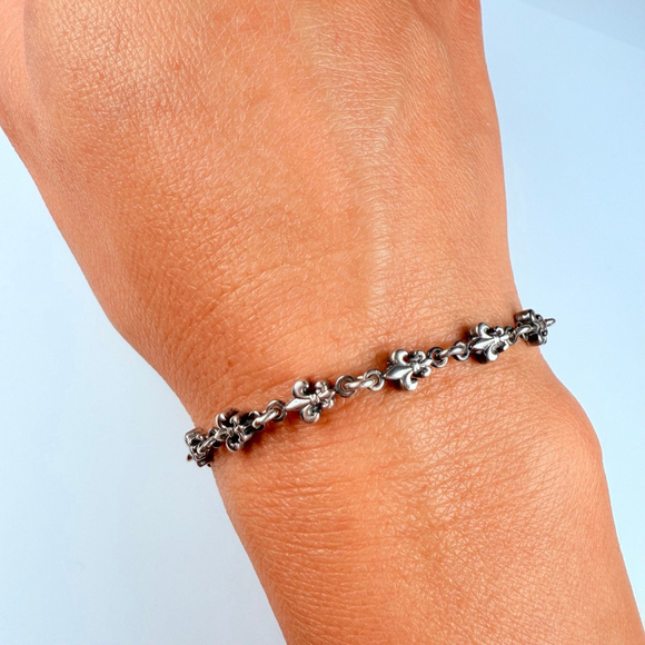 King Baby Studio MB Fleur De Lis Chain Queen Baby Sterling Silver 925 Bracelet - Picture 6 of 8